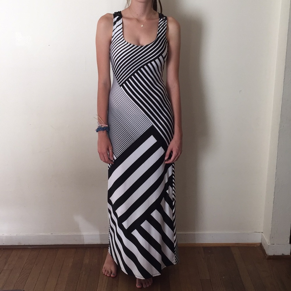 Black and White Long Maxi Dress-Bailey Blue